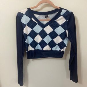 Trendy Cropped Long Sleeve Shirt